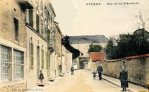 Stenay (Meuse) La rue de la citadelle CPA