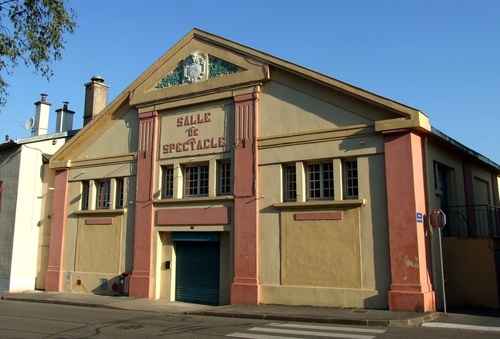 Stenay (Meuse) La salle de spectacle