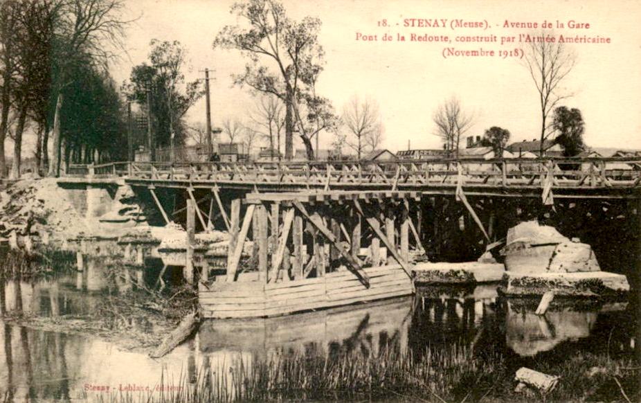 Stenay (Meuse) Le pont de la Redoute 1918 CPA