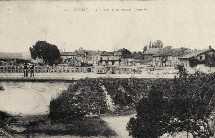 Stenay (Meuse) Le port et les tanneries CPA