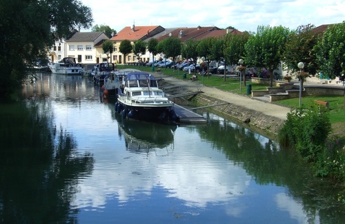 Stenay (Meuse) Le port