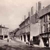 Stenay (Meuse) Les arcades CPA