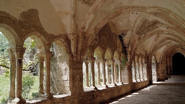 Le cloitre de l'Abbaye