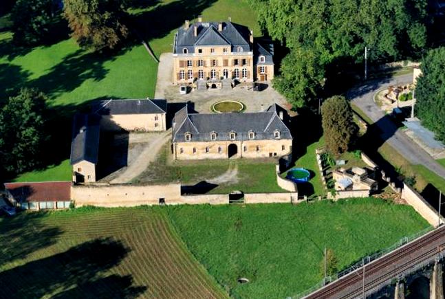 Thonne-les-Près (Meuse) Le château 