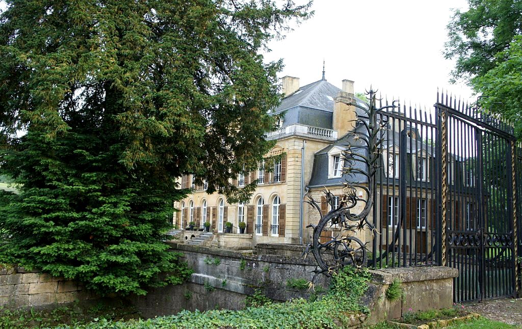 Thonne-les-Prés (Meuse) Le château