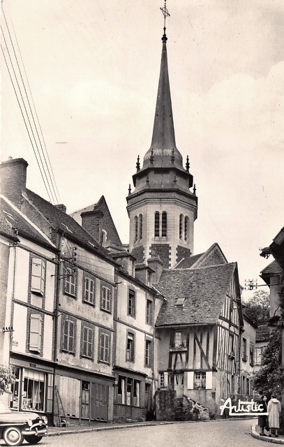 Toucy (89) L'église Saint-Pierre CPA