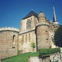 Toucy (89) L'église Saint-Pierre