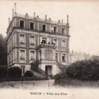 Toucy (89) La villa des Pins CPA