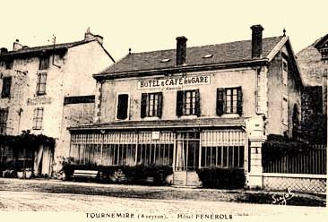 L'hôtel café de la gare (cpa)