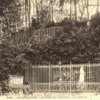 Le parc du couvent (cpa)