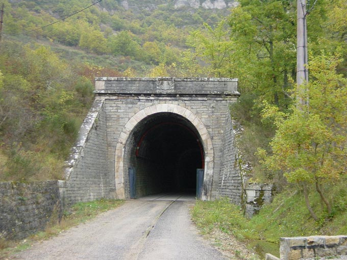 Tournemire (Aveyron) L'entrée du tunnel