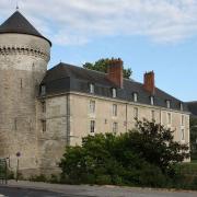 Tours (37) Château