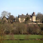 Urzy (Nièvre) Le château des Bordes