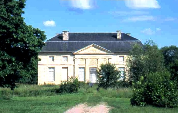 Urzy (Nièvre) Le château des Eveques