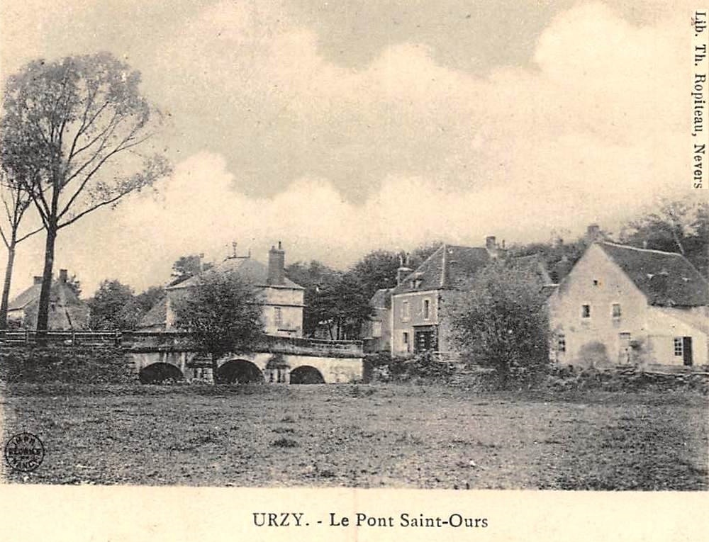 Urzy (Nièvre) Le pont Saint Ours CPA