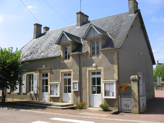 Vandenesse (Nièvre) La Mairie