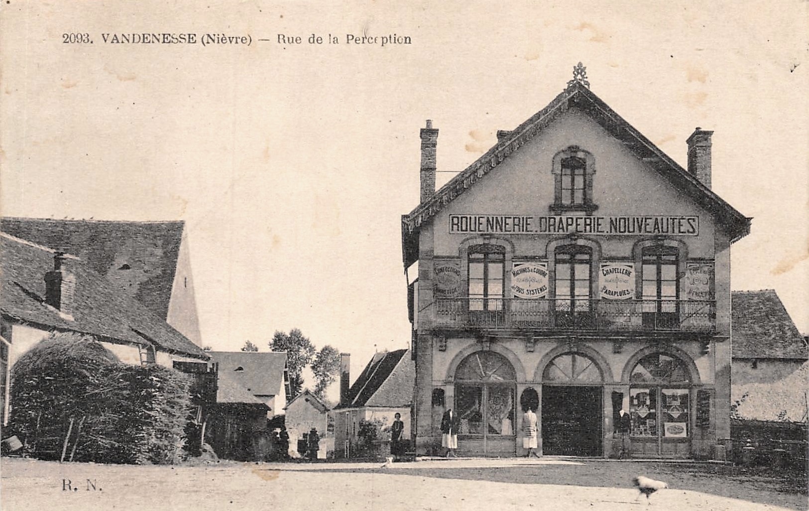 Vandenesse (Nièvre) La rue de la Perception CPA