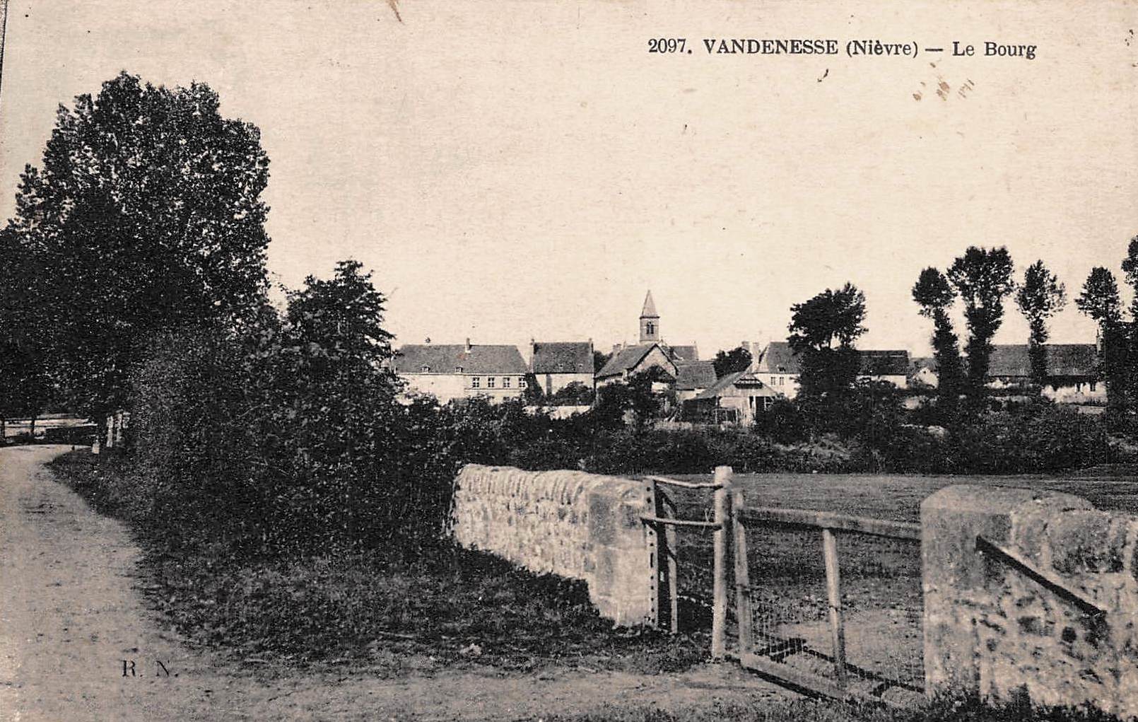 Vandenesse (Nièvre) Vue générale CPA