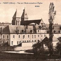 L'école Normale et l'église Saint-Pierre CPA