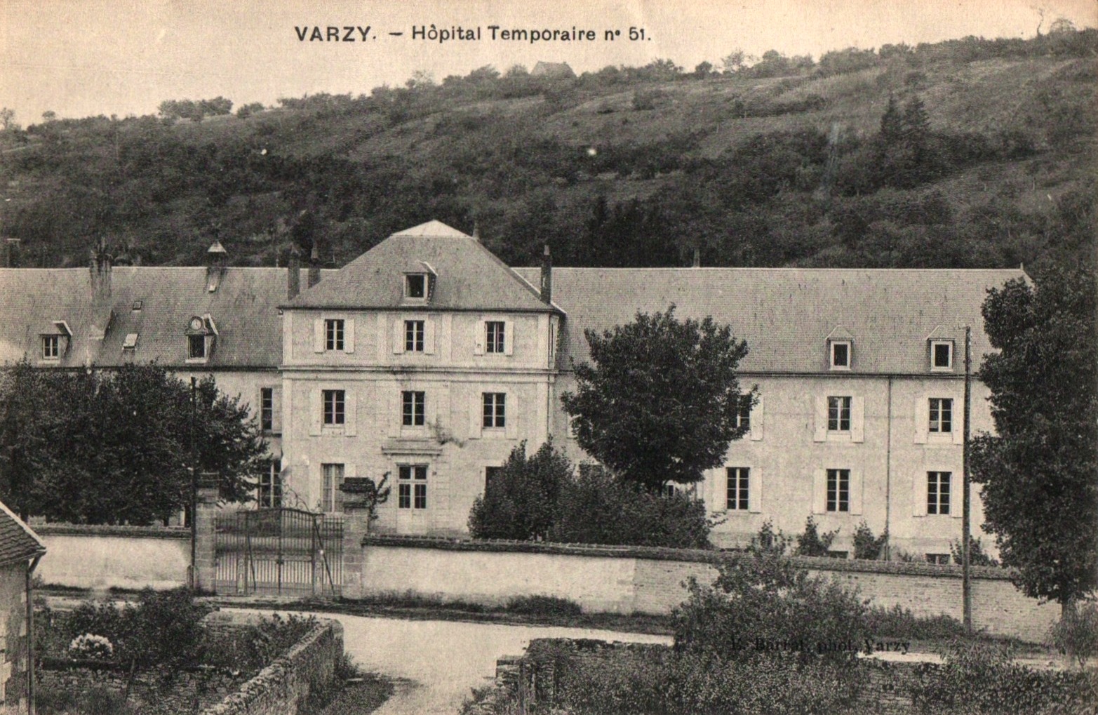 Varzy (Nièvre) L'école Normale, Hôpital temporaire 1914-1918 CPA