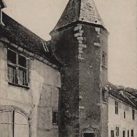 Le vieux château, une tour CPA