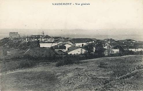 Vaudémont 54 vue générale cpa