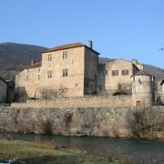 Versols-et-Lapeyre (Aveyron) Le château de Versols