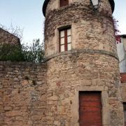 Versols, le mur d'enceinte