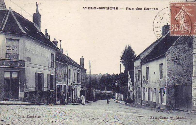 Vieils-Maisons (Aisne) CPA rue des Barres