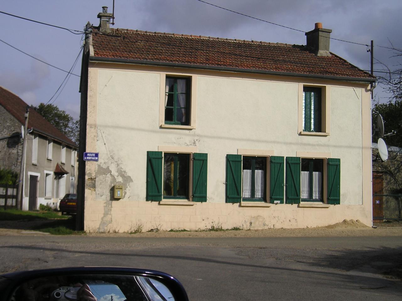 Vieils-Maisons (Aisne) Mont-Cel-Enger la maison Soudan en 2004