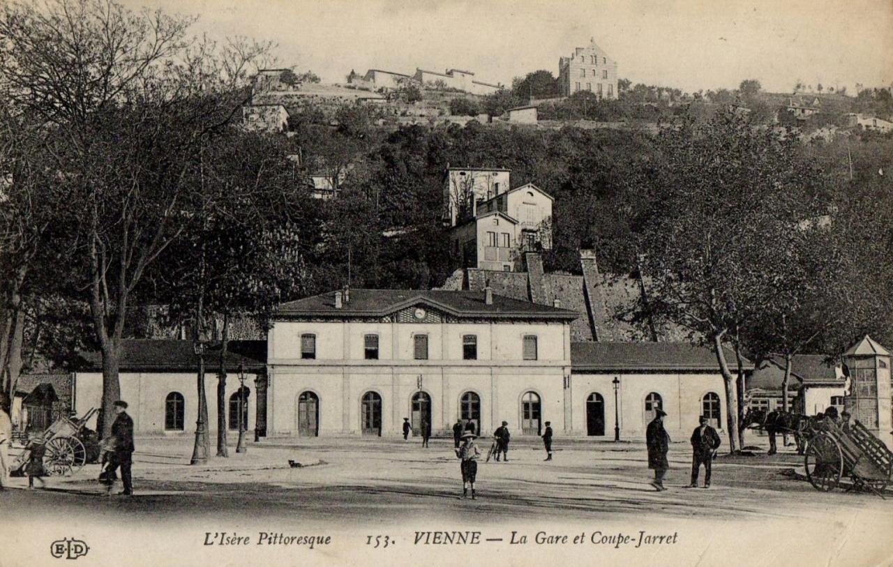 Vienne (Isère) La gare CPA