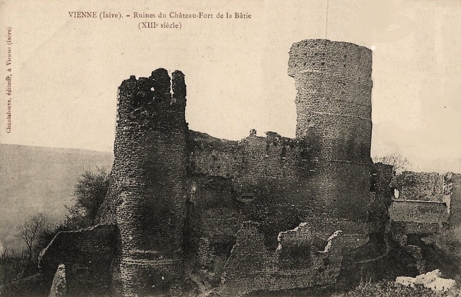 Vienne (Isère) Les ruines du château-fort de La Bâtie en 1905