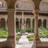 Cloître de l'abbaye Saint-André-le-Bas