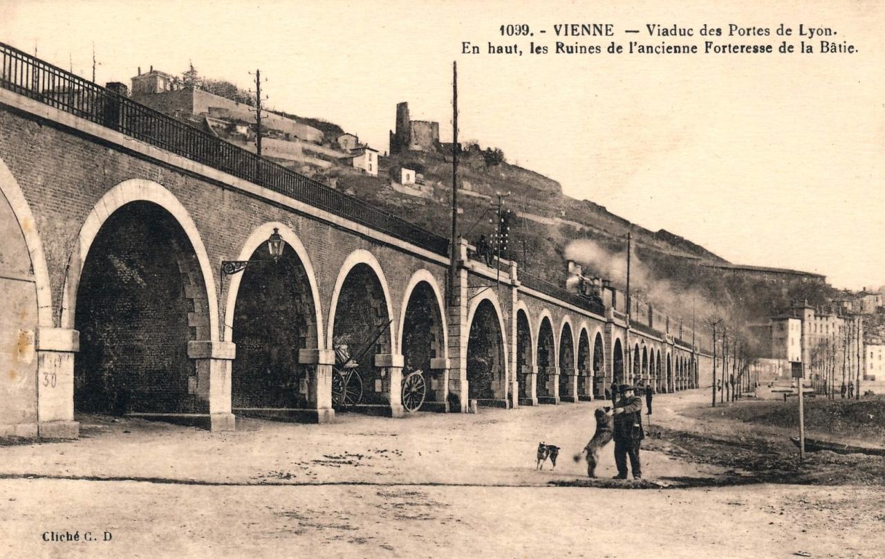 Vienne (Isère) Le viaduc des Portes de Lyon CPA