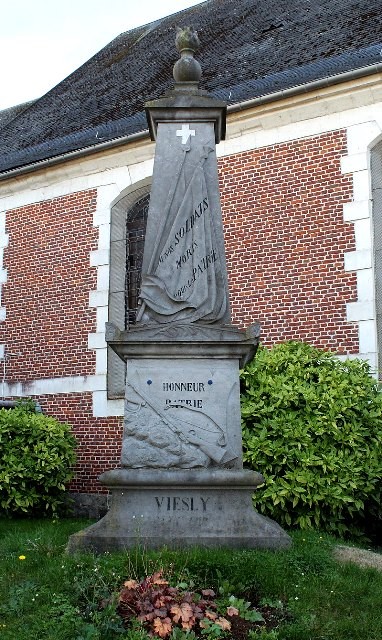 Viesly 59 le monument aux morts 1914-1918