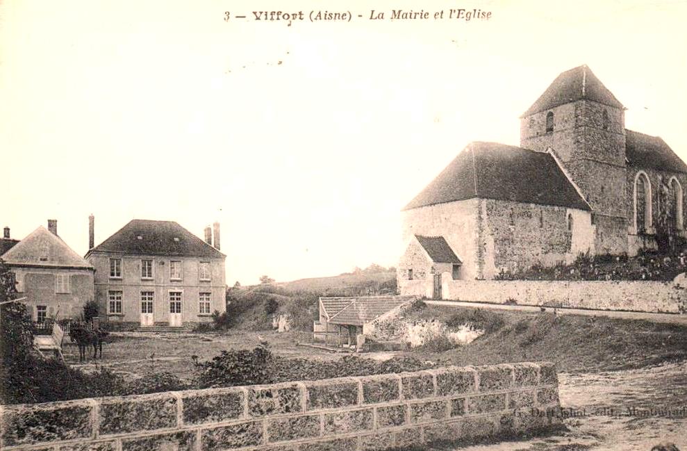 Viffort (Aisne) CPA L'église et la mairie