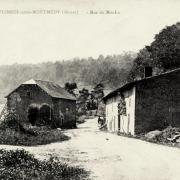 Vigneul-sous-Montmédy (Meuse) La rue du Moulin CPA