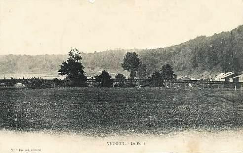 Vigneul-sous-Montmédy (Meuse) Le pont CPA