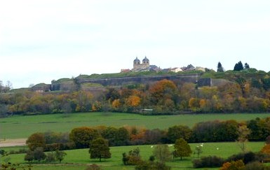 Vigneul-sous-Montmédy (Meuse) Vue sur la citadelle de Montmédy