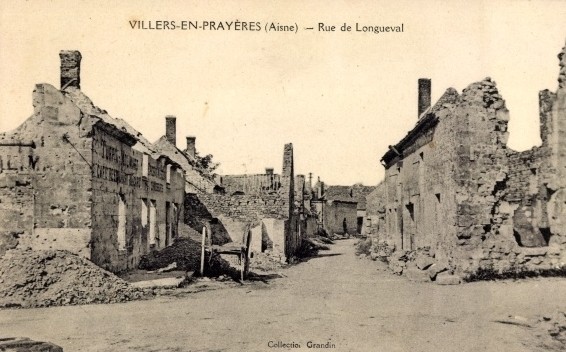 Villers-en-Prayères (Aisne) CPA la rue de Longueval