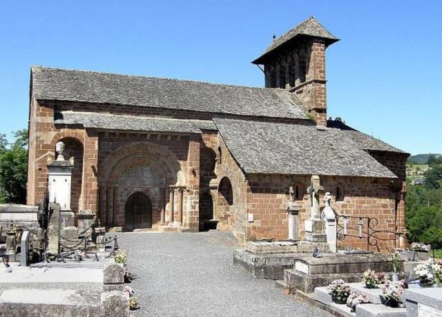 L'église de Perse ou chapelle romane