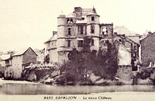 Espalion, le vieux palais