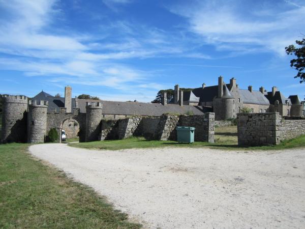 Flamanville manche le chateau