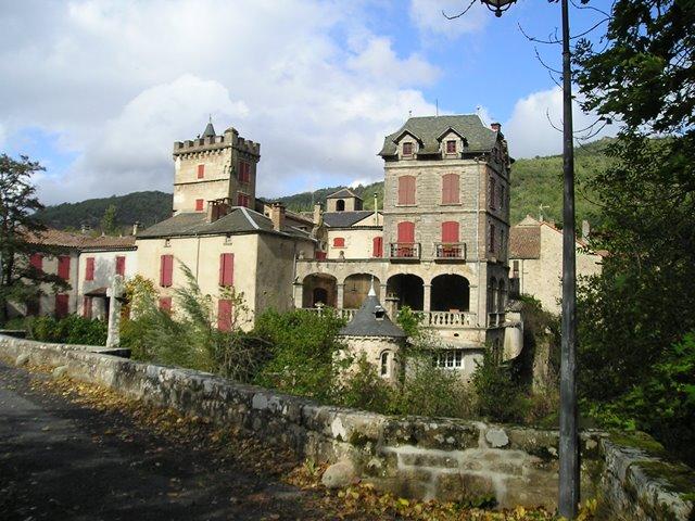 Saint-Maurice-de-Sorgues, le château