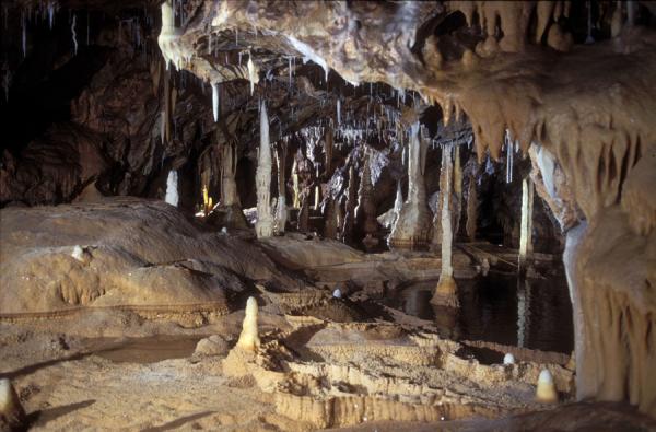 Fontanes de sault aude la grotte tm71