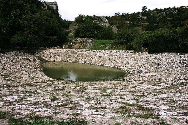 La couvertoirade aveyron la lavogne