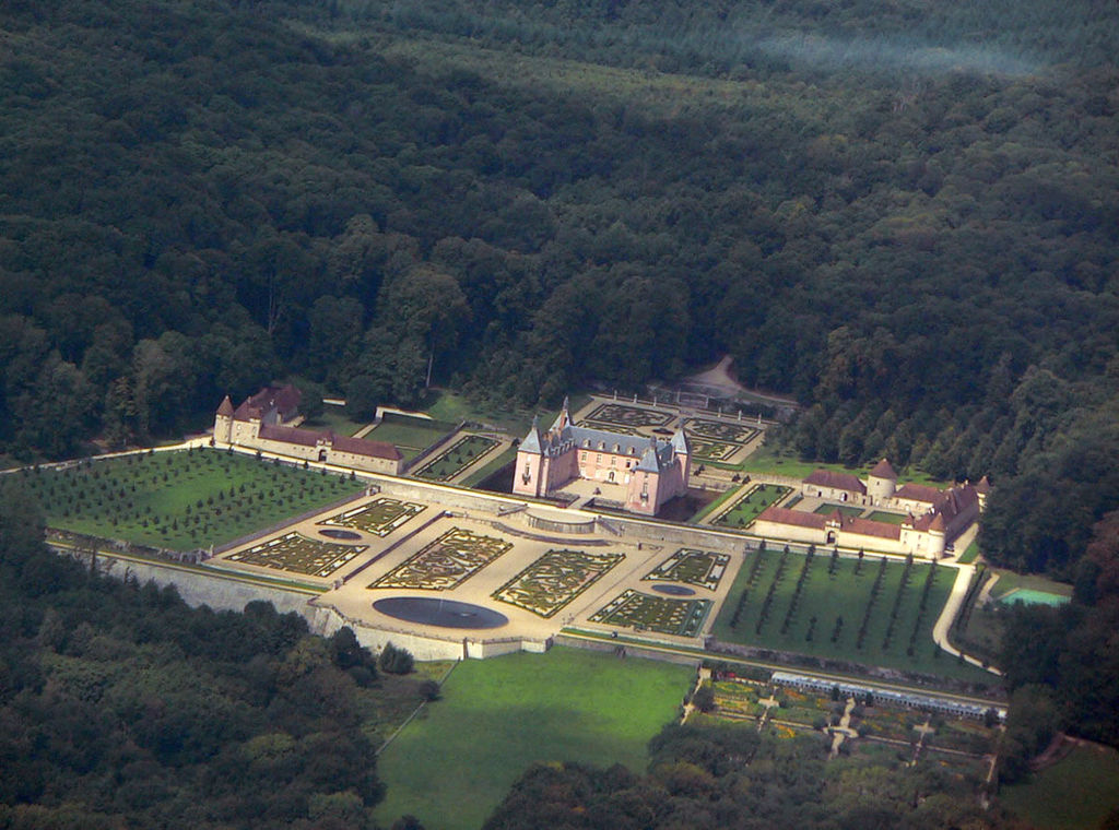 Le chateau de montjeu a broye