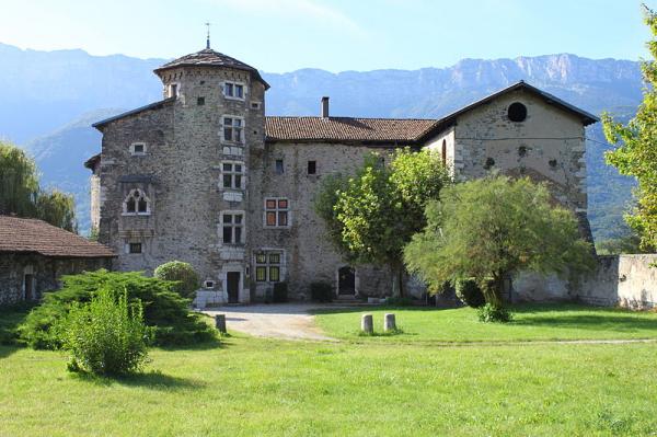 Le cheylas isere le manoir de la tour