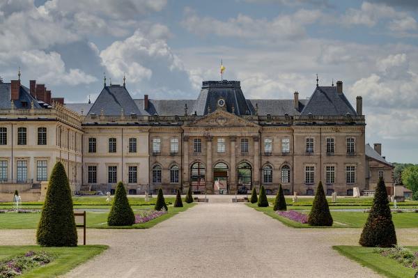 Luneville meurthe et moselle le chateau des lumieres