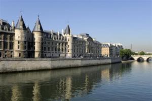 Paris paris le palais de la cite